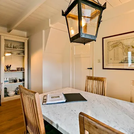 Dijkstelweg: Beachside Retreat With Spacious Garden * Ouddorp